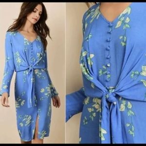 Blue Floral Faux Button, Front Tie Dress Size L